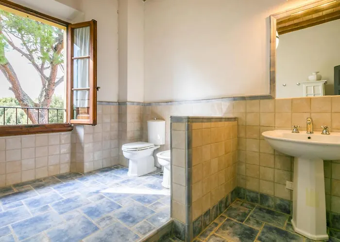 Appartamento Giuggiolo - Giuggiolo 5 By Interhome *